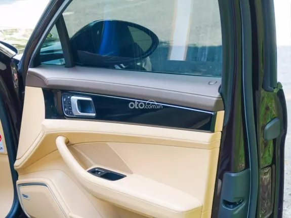 Porsche Panamera 3.0 V6 2021 - Siêu phẩm sedan thể thao mạnh mẽ