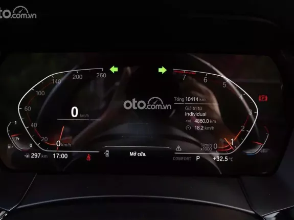 BMW Z4 sDrive30i 2021 - Convertible sang trọng với nội thất đỏ nổi bật