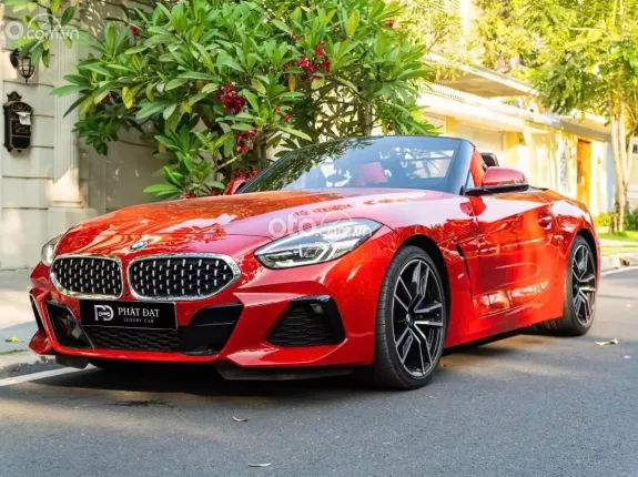 BMW Z4 sDrive30i 2021 - Convertible sang trọng với nội thất đỏ nổi bật
