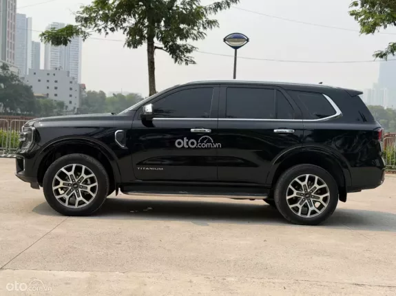 Ford Everest Titanium 2.0 AT 4x2 2024 - Tư nhân 1 chủ