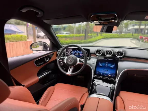 Mercedes-Benz C200 Avantgarde 2023 - Xe siêu lướt 8000km, giá tốt giao ngay