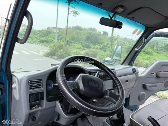 Kia K190 2015 - Bán K165 đời 2015 tải 2,4tấn, thùng mui bạt, xe đẹp zin đét