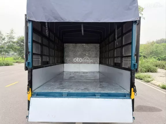 Kia K190 2015 - Bán K165 đời 2015 tải 2,4tấn, thùng mui bạt, xe đẹp zin đét