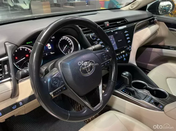 Toyota Camry 2.5Q 2020 - Xe đẹp tại Hãng