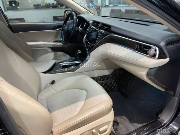 Toyota Camry 2.5Q 2020 - Xe đẹp tại Hãng