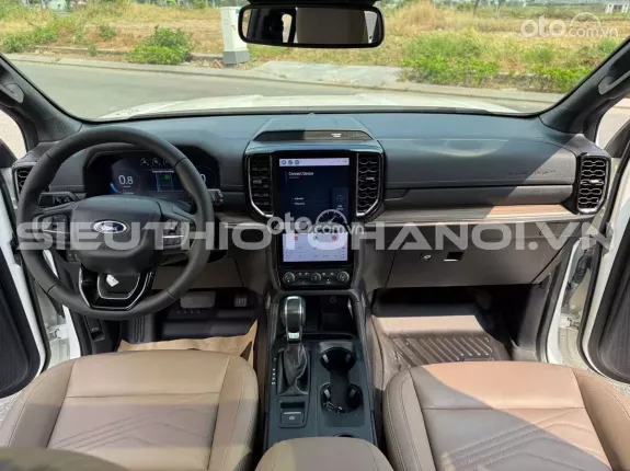 Ford Everest Titanium 2.0 AT 4x2 2023 - Xe zin nguyên bản theo hãng