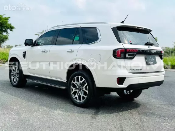 Ford Everest Titanium 2.0 AT 4x2 2023 - Xe zin nguyên bản theo hãng