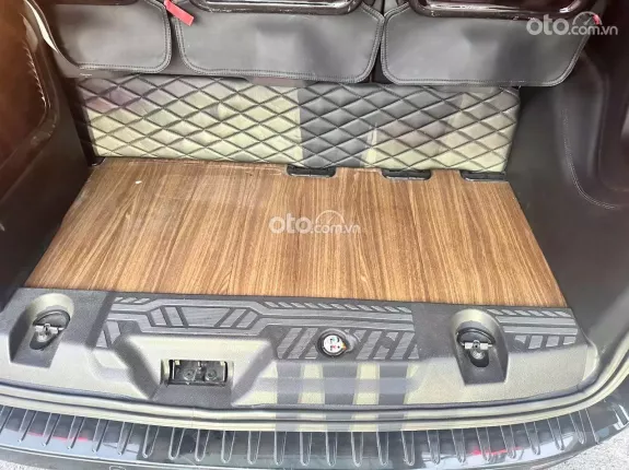 Ford Tourneo Titanium 2020 - FORD TOURNEO LIMOUSINE 2020 TRANG BỊ GÓI CAO CẤP NHẤT