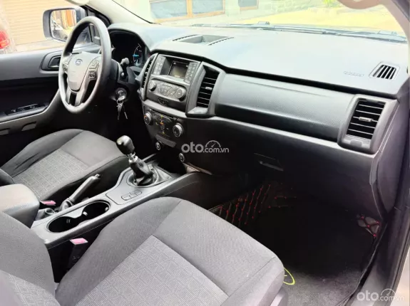 Ford Ranger XLS 2.2 4x2 MT 2019 - FORD RANGER XLS SỐ SÀN 2019_XE ĐI RẤT KỸ_TRANG BỊ NẮP CAO