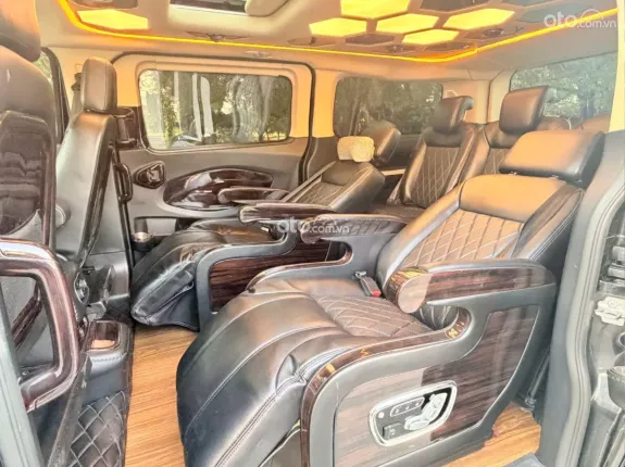 Ford Tourneo Titanium 2020 - FORD TOURNEO LIMOUSINE 2020 TRANG BỊ GÓI CAO CẤP NHẤT