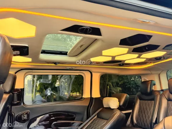 Ford Tourneo Titanium 2020 - FORD TOURNEO LIMOUSINE 2020 TRANG BỊ GÓI CAO CẤP NHẤT