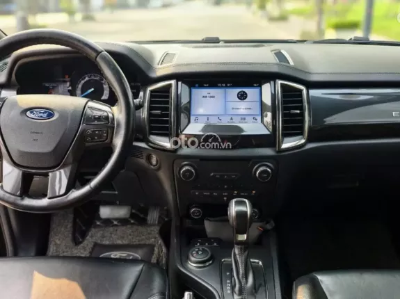 Ford Everest 2.0L ST5 10AT 4x4 Titanium 2019 - Salon xin được chào bán chiếc xe