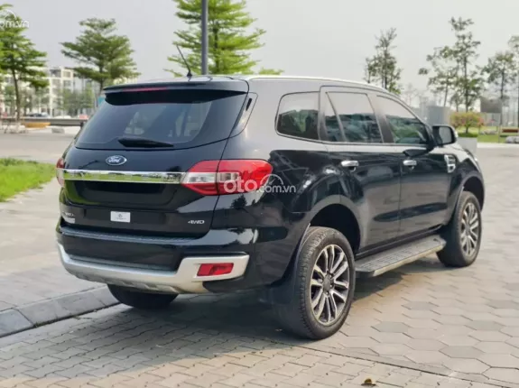 Ford Everest 2.0L ST5 10AT 4x4 Titanium 2019 - Salon xin được chào bán chiếc xe