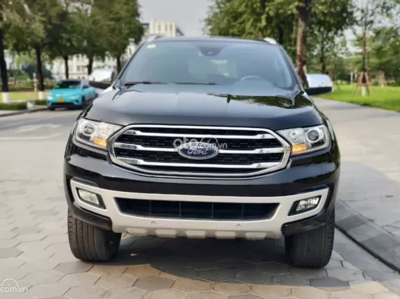 Ford Everest 2.0L ST5 10AT 4x4 Titanium 2019 - Salon xin được chào bán chiếc xe