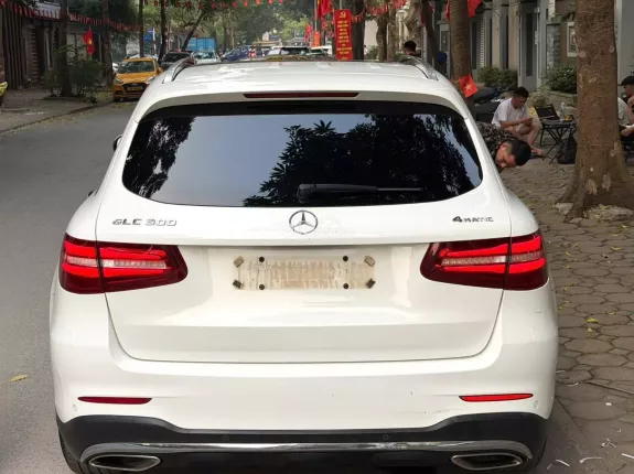 Mercedes-Benz GLC 300 4Matic 2017 - GLC300 2017
