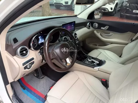Mercedes-Benz GLC 300 4Matic 2017 - GLC300 2017