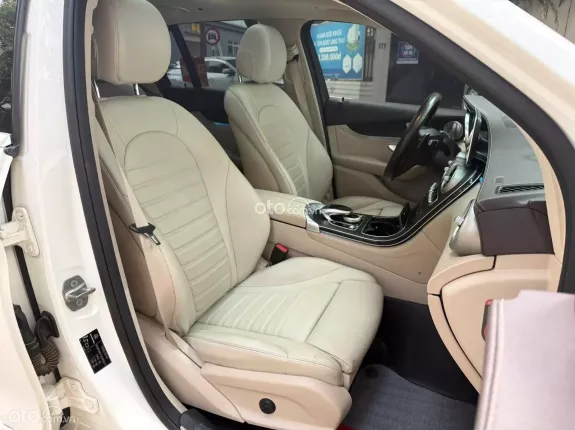 Mercedes-Benz GLC 300 4Matic 2017 - GLC300 2017