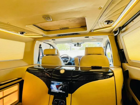 Ford Tourneo Titanium 2021 - FORD TOURNEO LIMOUSINE 2021 TRANG BỊ GÓI CAO CẤP NHẤT