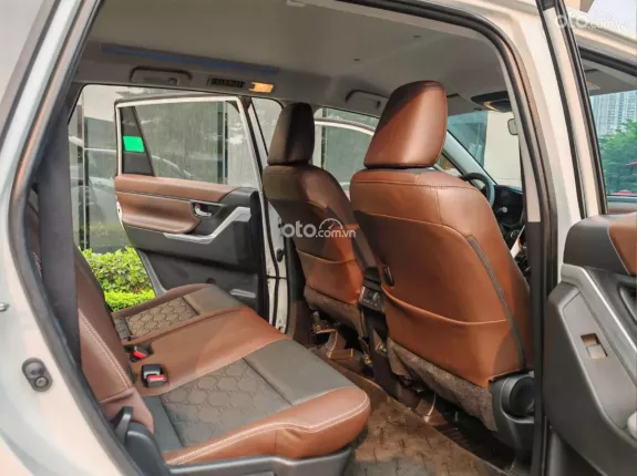 Toyota Innova Cross Xăng 2025 - Xe cá nhân, giá cực tốt