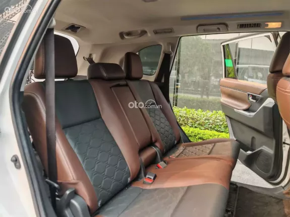 Toyota Innova Cross Xăng 2025 - Xe cá nhân, giá cực tốt