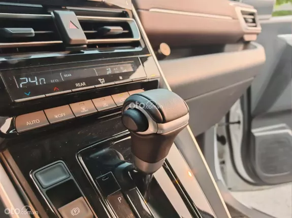 Toyota Innova Cross Xăng 2025 - Xe cá nhân, giá cực tốt