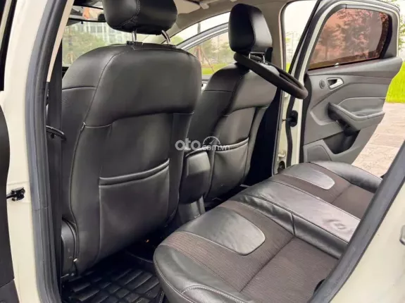Ford Focus S 2.0AT 2014 - Xe màu trắng cực đẹp