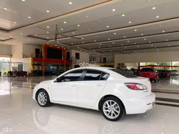 Mazda 3 1.6 AT 2013 - Bản S thể thao, cửa nóc, điều hoà tự động