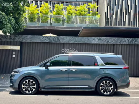 Kia Carnival 2.2D Premium 2022 - MPV 7 chỗ rộng rãi giá cực tốt