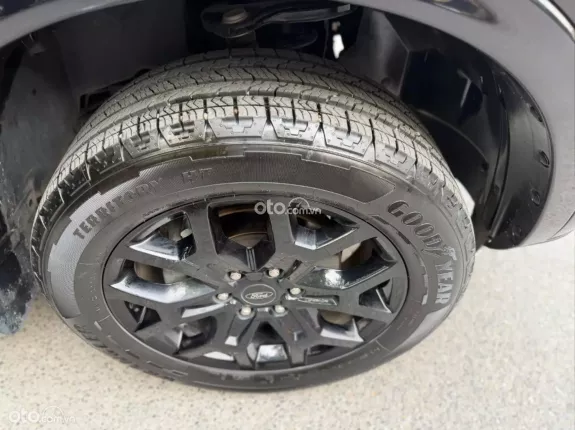 Ford Everest Sport 2.0 AT 4x2 2024 - Quá mới