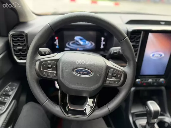 Ford Everest Sport 2.0 AT 4x2 2024 - Quá mới