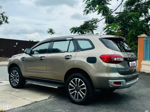 Ford Everest 2.0L ST5 10AT 4x4 Titanium 2019 - FORD EVEREST TITANIUM BI-TURBO 2018 4x4_1 chủ đi rất kỹ