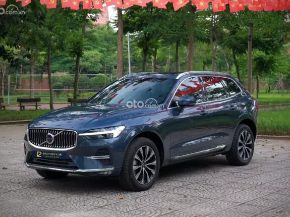 Volvo XC60 B6 Ultimate Bright 2023 - Động cơ mới Hybrid - Bản Đủ
