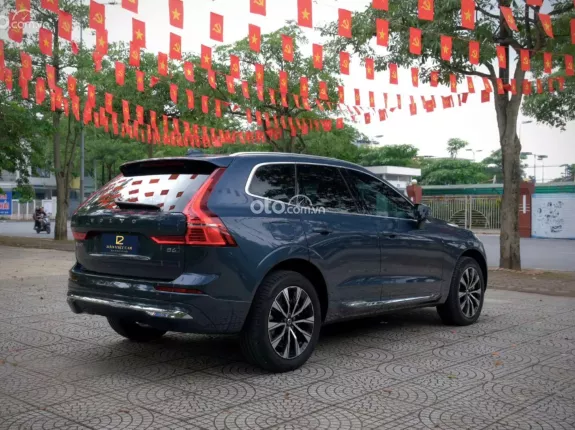Volvo XC60 B6 Ultimate Bright 2023 - Động cơ mới Hybrid - Bản Đủ