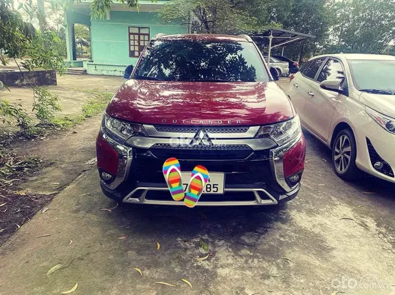Mitsubishi Outlander 2.0 CVT 2021 - Gia đình xin được trào bán chiếc xe