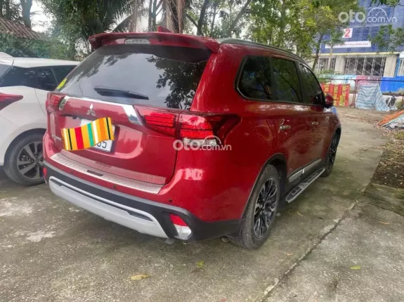 Mitsubishi Outlander 2.0 CVT 2021 - Gia đình xin được trào bán chiếc xe