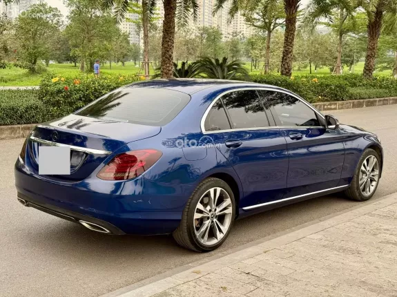 Mercedes-Benz C250 Exclusive 2017 - C250 Exclusive 2017 xanh nội thất đen siêu đẹp