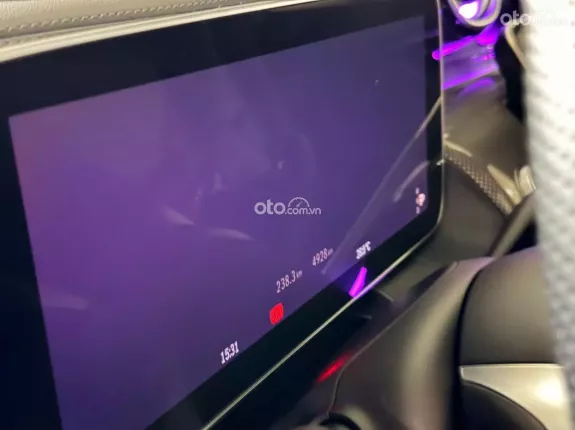 Mercedes-Benz GLC 300 4Matic V1 2024 - Xe đăng ký tháng 8/2025