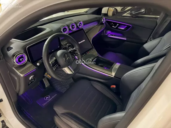 Mercedes-Benz GLC 300 4Matic V1 2024 - Xe đăng ký tháng 8/2025