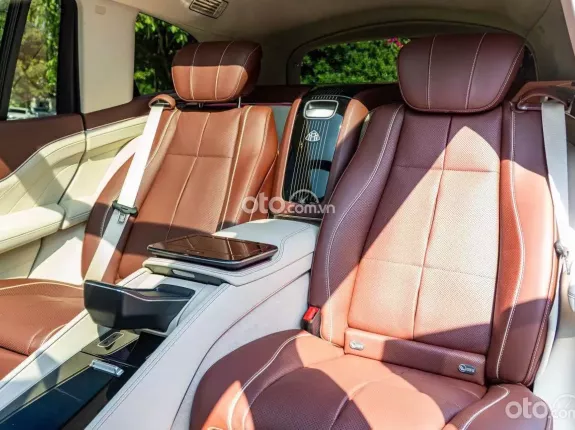 Mercedes-Benz GLS 450 4Matic 2022 - Xe nội thất nâu phối kem, liên hệ em xem xe