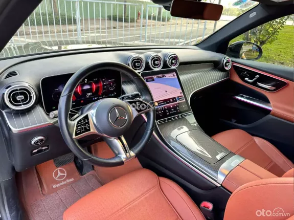 Mercedes-Benz GLC 200 4Matic 2023 - Xe đăng ký 2024