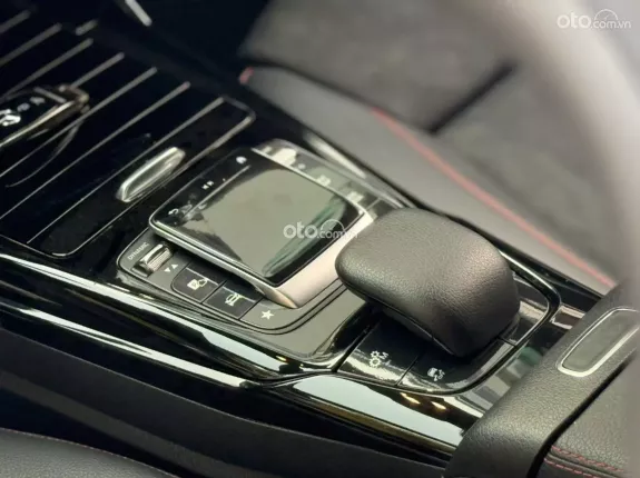Mercedes-Benz A35 4MATIC 2020 - Nội thất đen sang trọng, giá tốt liên hệ em