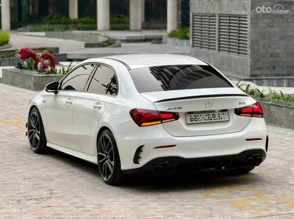 Mercedes-Benz A35 4MATIC 2020 - Nội thất đen sang trọng, giá tốt liên hệ em