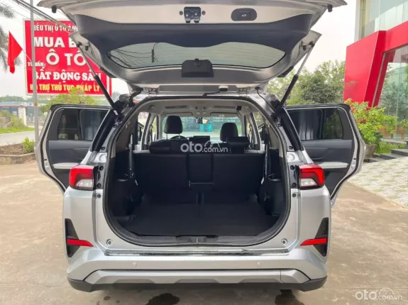 Toyota Veloz Cross 1.5 CVT 2022 - MPV 7 chỗ rộng rãi, siêu lướt, chất xe cực đẹp, Zin 100%
