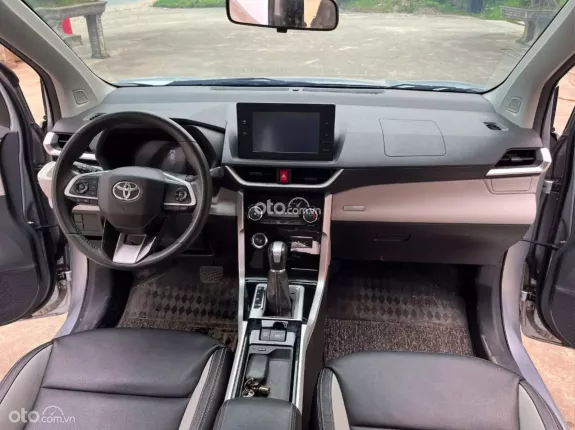 Toyota Veloz Cross 1.5 CVT 2022 - MPV 7 chỗ rộng rãi, siêu lướt, chất xe cực đẹp, Zin 100%