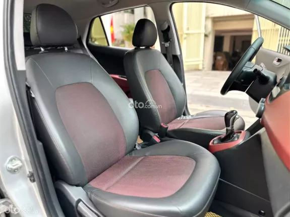 Hyundai Grand i10 Hatchback 1.2 AT 2018 - Nhỏ Gọn