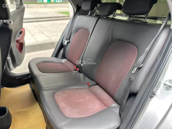 Hyundai Grand i10 Hatchback 1.2 AT 2018 - Nhỏ Gọn