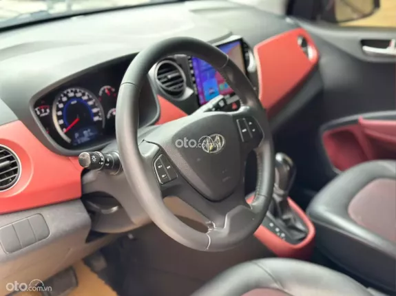 Hyundai Grand i10 Hatchback 1.2 AT 2018 - Nhỏ Gọn