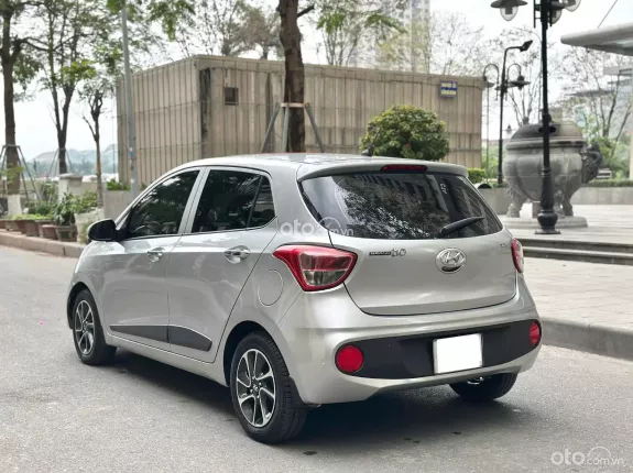 Hyundai Grand i10 Hatchback 1.2 AT 2018 - Nhỏ Gọn
