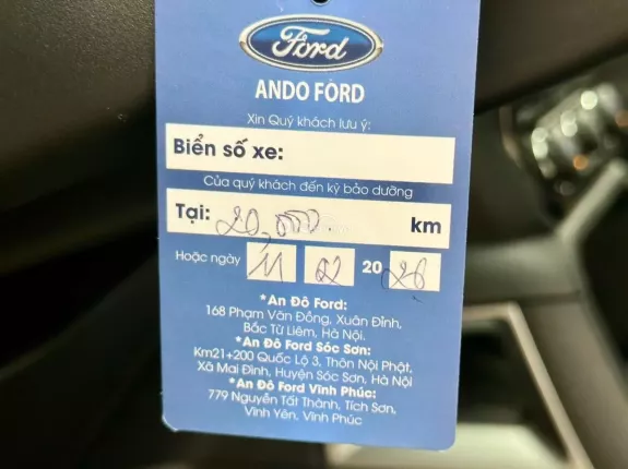 Ford Ranger Wildtrak 2.0L 4x4 AT 2024 - Chạy 1 vạn km, sơn zin cả xe, quá mới