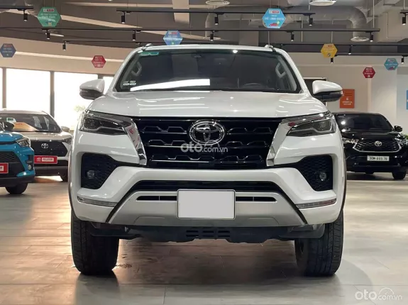 Toyota Fortuner 2.8 AT 4x4 Legender 2021 - Hỗ trợ mọi thủ tục, giá tốt tại hãng